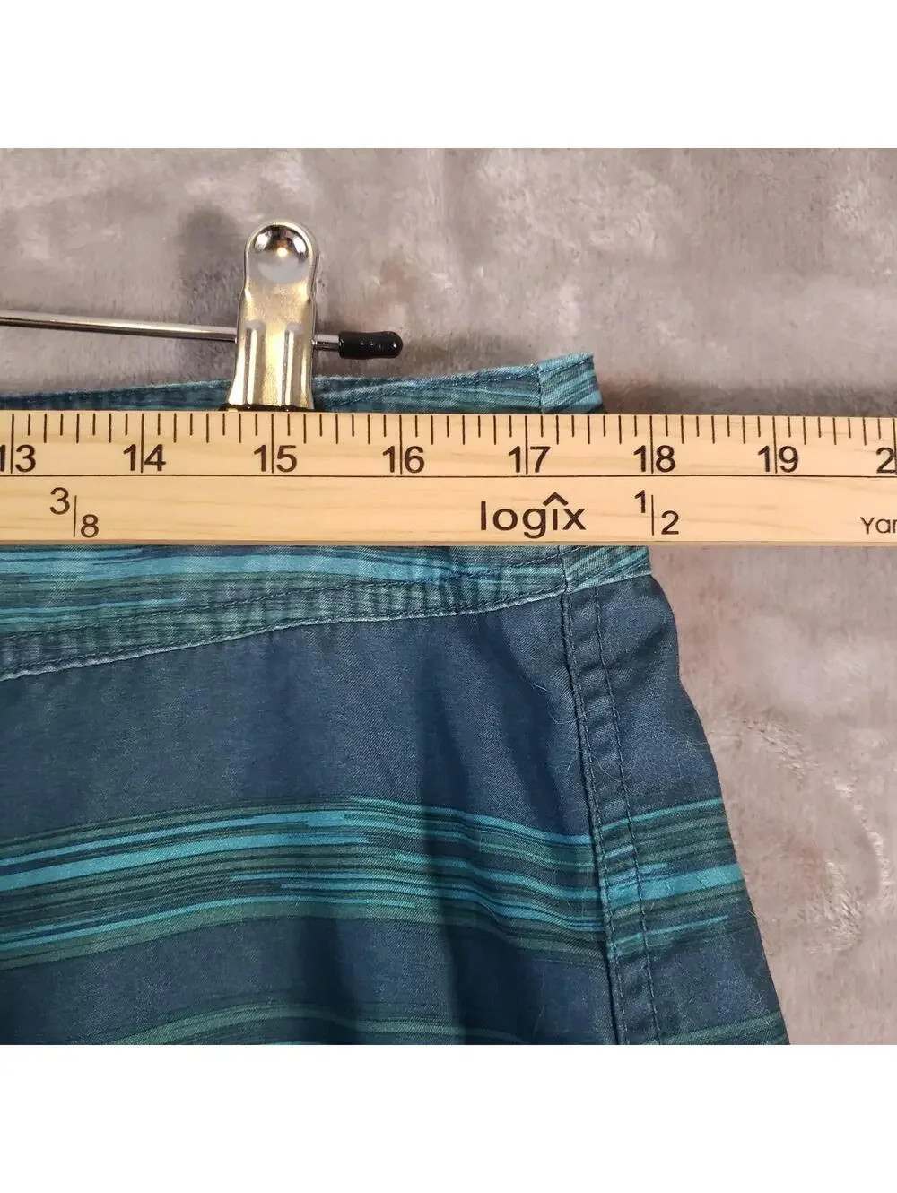 Freeworld Men’s Board Shorts Size 36 Blue/Green Striped Drawstring